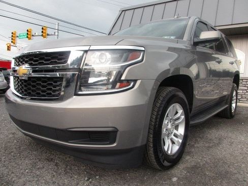 Used 2017 Chevrolet Tahoe LS AWD/4WD image 4