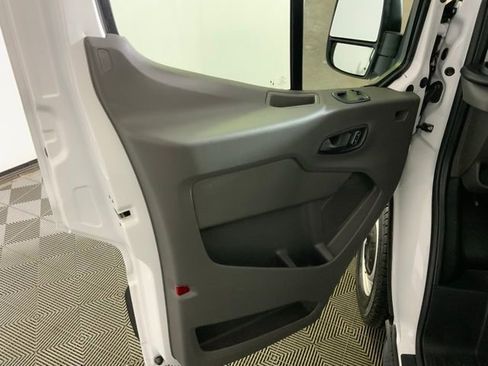 New 2026 Ford Transit 250 Low Roof image 25