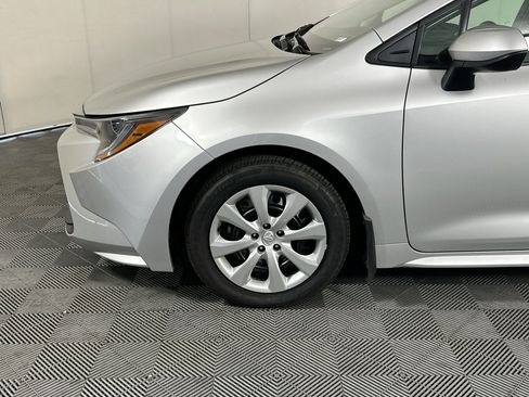 Certified 2025 Toyota Corolla LE FWD image 11