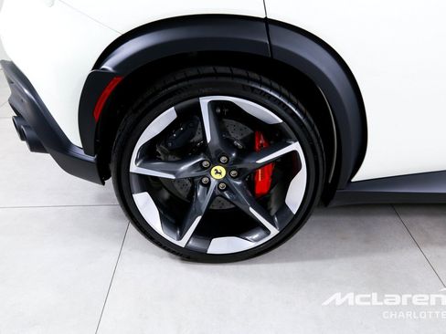 Used 2026 Ferrari Purosangue AWD/4WD image 36