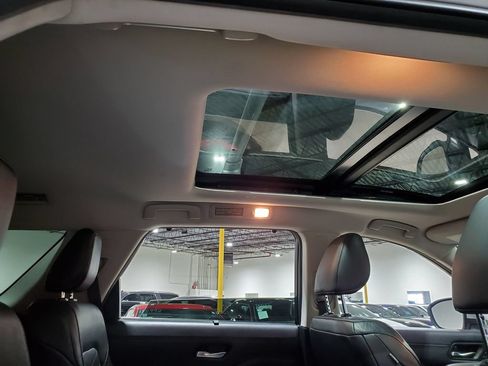 Used 2022 Nissan Pathfinder Platinum w/ Cargo Package FWD image 22