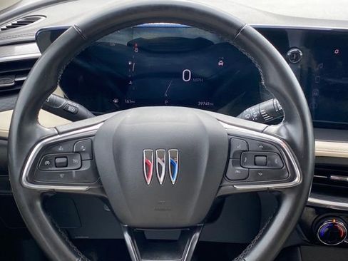 Used 2024 Buick Encore GX Sport Touring image 9