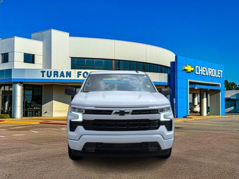 Used 2026 Chevrolet Silverado 1500 RST RWD image 9