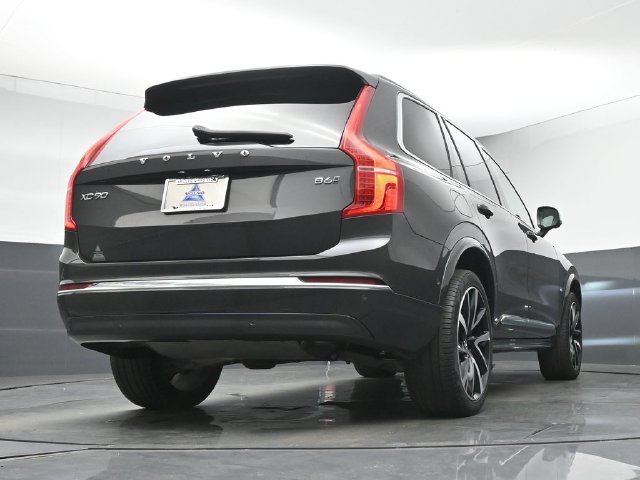 Used 2024 Volvo XC90 B6 Plus w/ Protection Package AWD/4WD image 16