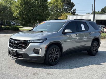 Used 2023 Chevrolet Traverse RS