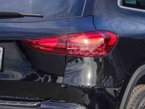 Certified 2025 Mercedes-Benz GLA 250 GLA 250 image 8