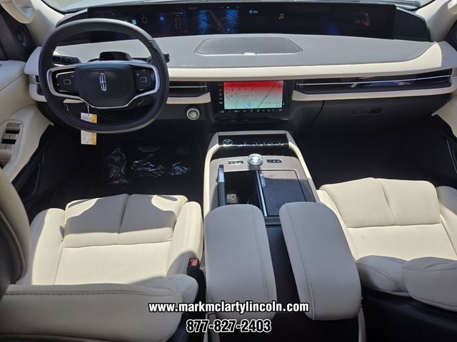 New 2027 Lincoln Navigator Premiere AWD/4WD image 12