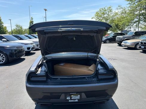 Used 2022 Dodge Challenger SRT Hellcat w/ Plus Package RWD image 12