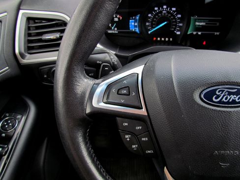 Used 2017 Ford Edge SEL w/ Equipment Group 201A image 31