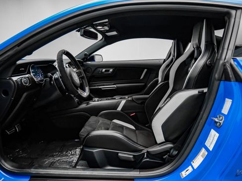 Used 2022 Ford Mustang Shelby GT500 w/ Carbon Fiber Track Pack image 45