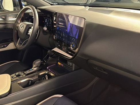 Used 2023 Lexus NX 350 AWD image 11