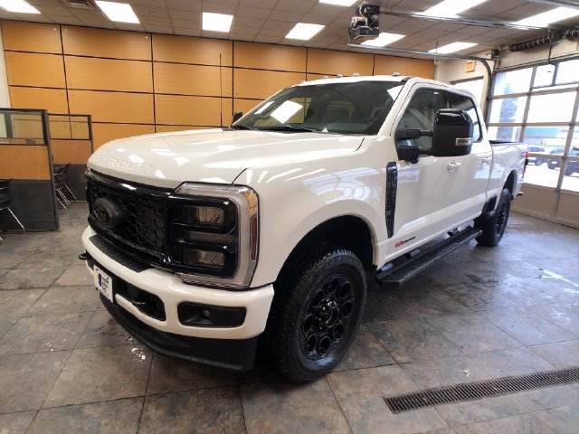 New 2026 Ford F350 Lariat w/ Black Appearance Package AWD/4WD image 3