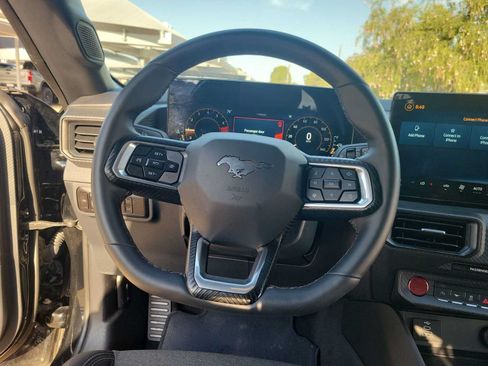 Used 2025 Ford Mustang Coupe RWD image 19