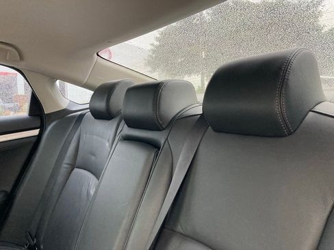 Used 2017 Honda Civic EX-L image 11