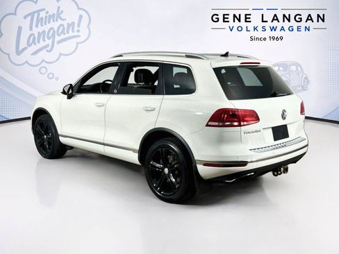 Used 2017 Volkswagen Touareg Wolfsburg Edition AWD/4WD image 7