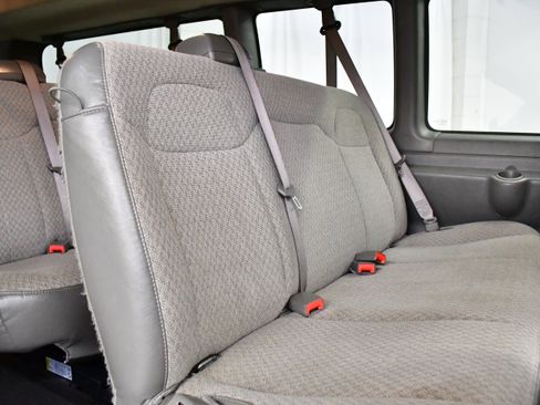 Used 2024 Chevrolet Express 3500 LT w/ LT Preferred Equipment Group RWD image 12