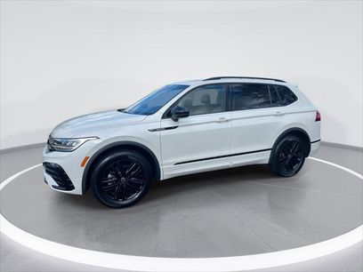 Certified 2022 Volkswagen Tiguan SE R-Line