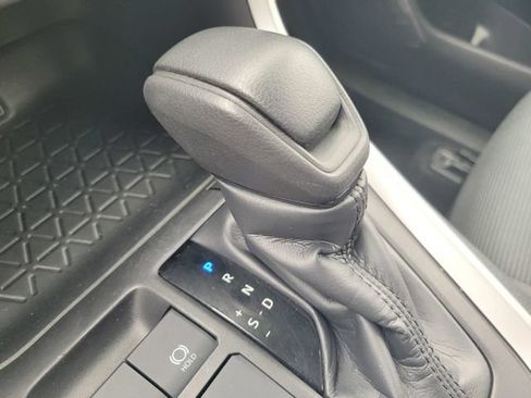Used 2024 Toyota RAV4 LE AWD/4WD image 20