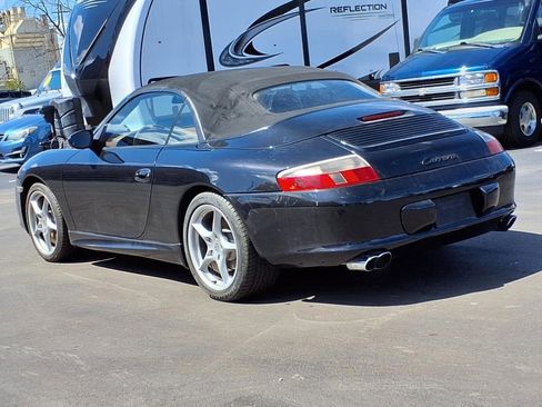 Used 2004 Porsche 911 Carrera 4S image 3