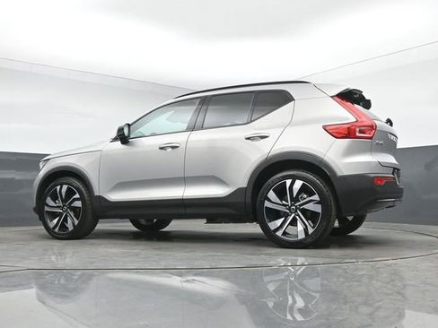 Used 2023 Volvo XC40 B5 Plus w/ Protection Package Premier AWD/4WD image 38