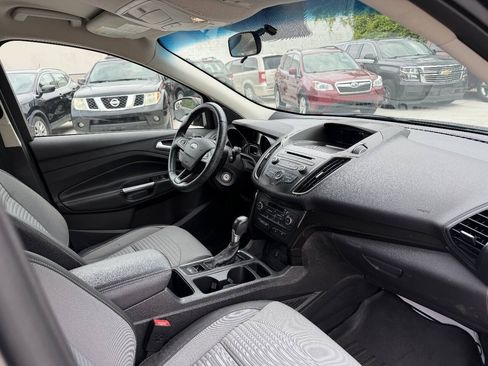 Used 2018 Ford Escape SE w/ SE Sport Appearance Package AWD/4WD image 8
