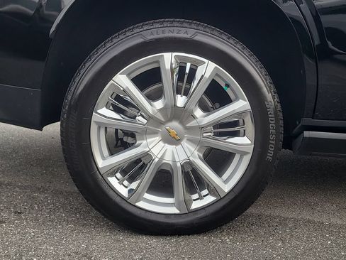 Used 2024 Chevrolet Tahoe High Country w/ Premium Package RWD image 6
