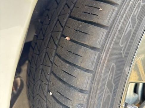 Used 2025 Toyota Corolla SE w/ SE Premium Package image 20