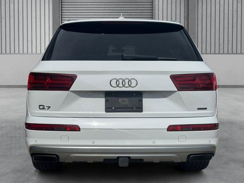 Used 2018 Audi Q7 2.0T Premium Plus w/ Premium Plus Package AWD/4WD image 11