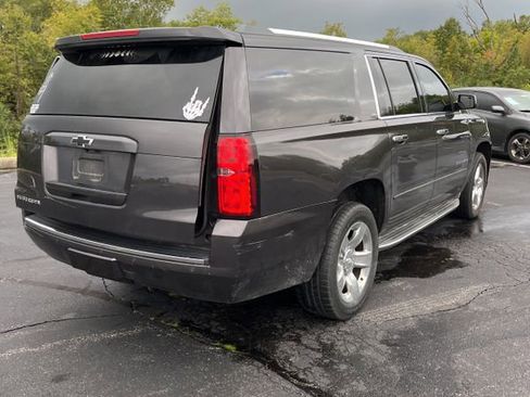 Used 2016 Chevrolet Suburban LTZ image 6