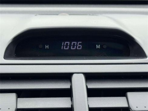 Used 2014 Toyota Camry XLE image 28