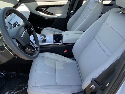 New 2026 Land Rover Range Rover Evoque S AWD/4WD image 7