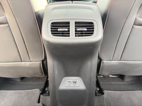 Used 2023 Buick Envision Essence w/ Sport Touring Package image 32