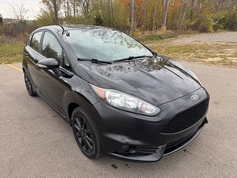Used 2019 Ford Fiesta ST-Line w/ ST Line Cold Weather Package image 3