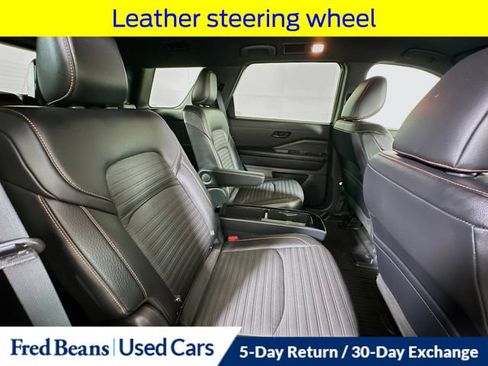 Used 2024 Nissan Pathfinder Rock Creek AWD/4WD image 32