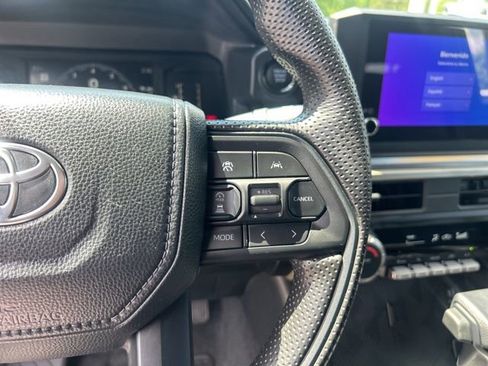 Used 2024 Toyota Tacoma SR5 AWD/4WD image 22
