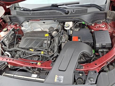 Certified 2024 Chevrolet Trax RS w/ Sunroof Package FWD image 28