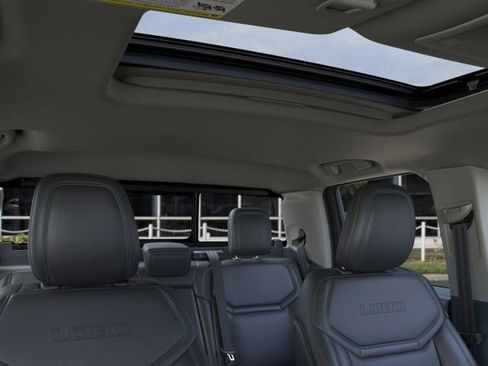 New 2026 Ford Maverick Lobo image 12