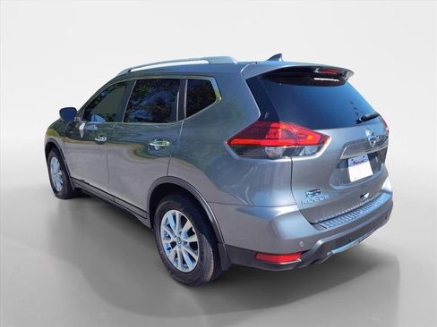 Used 2020 Nissan Rogue SV FWD image 3
