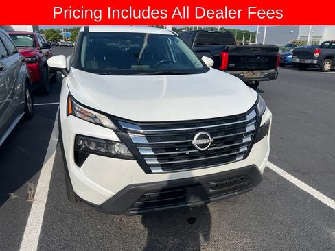 Used 2025 Nissan Rogue SV AWD/4WD image 5