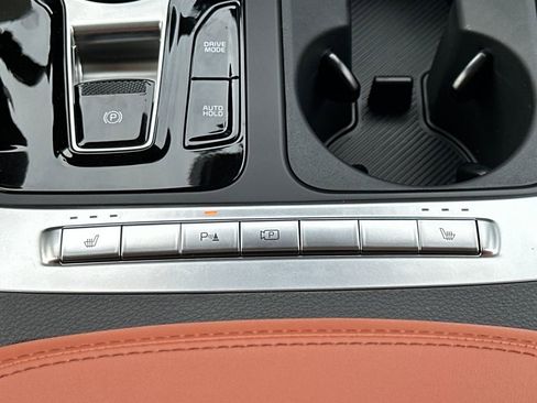 New 2026 Kia Carnival EX FWD image 29