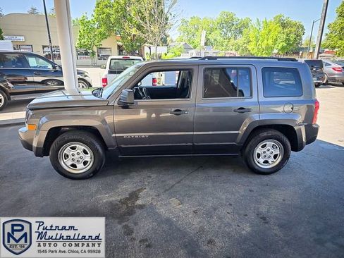 Used 2014 Jeep Patriot Sport image 5