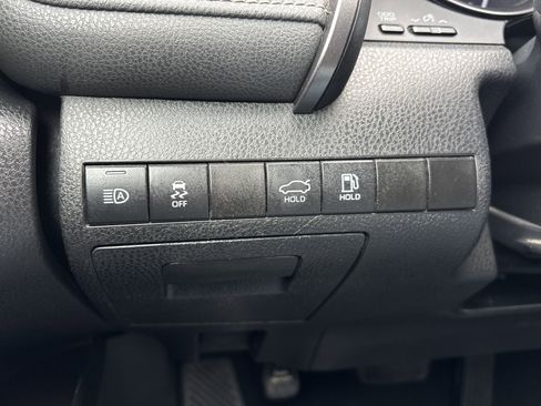 Used 2021 Toyota Camry SE FWD image 27