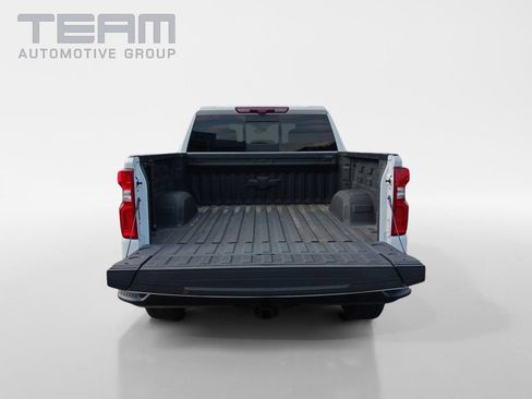 Used 2025 Chevrolet Silverado 1500 ZR2 w/ Technology Package AWD/4WD image 13