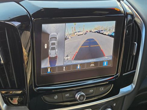 Used 2023 Chevrolet Traverse Premier FWD image 20