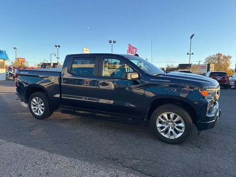 Used 2023 Chevrolet Silverado 1500 Custom image 6