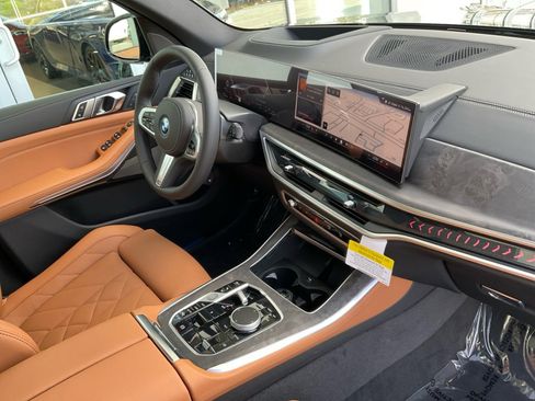 New 2026 BMW X5 xDrive50e w/ M Sport Package AWD/4WD image 32