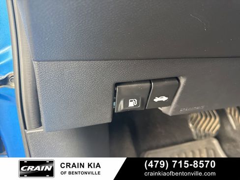 Used 2021 Nissan Versa S image 14