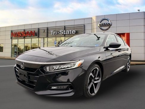 Used 2020 Honda Accord Sport image 2