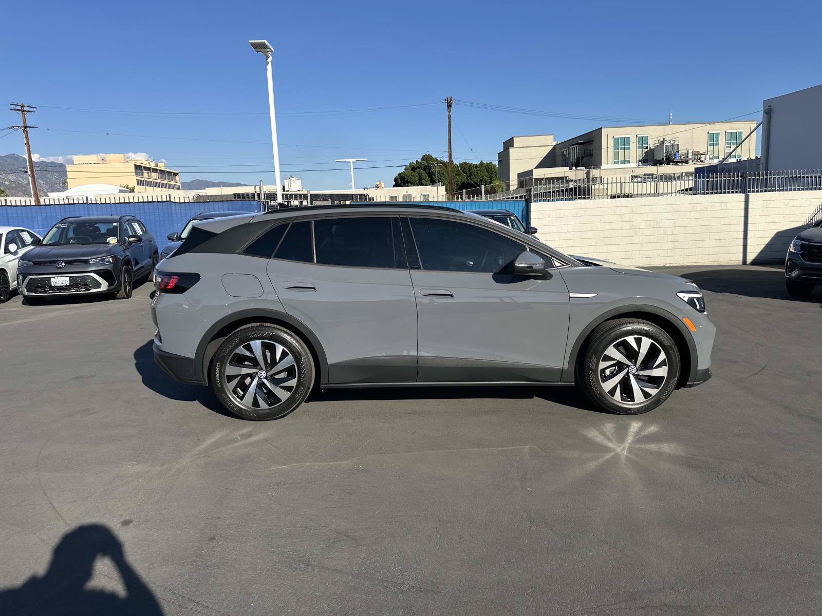 Certified 2023 Volkswagen ID.4 Pro RWD image 3