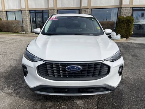 Used 2024 Ford Escape SE image 8